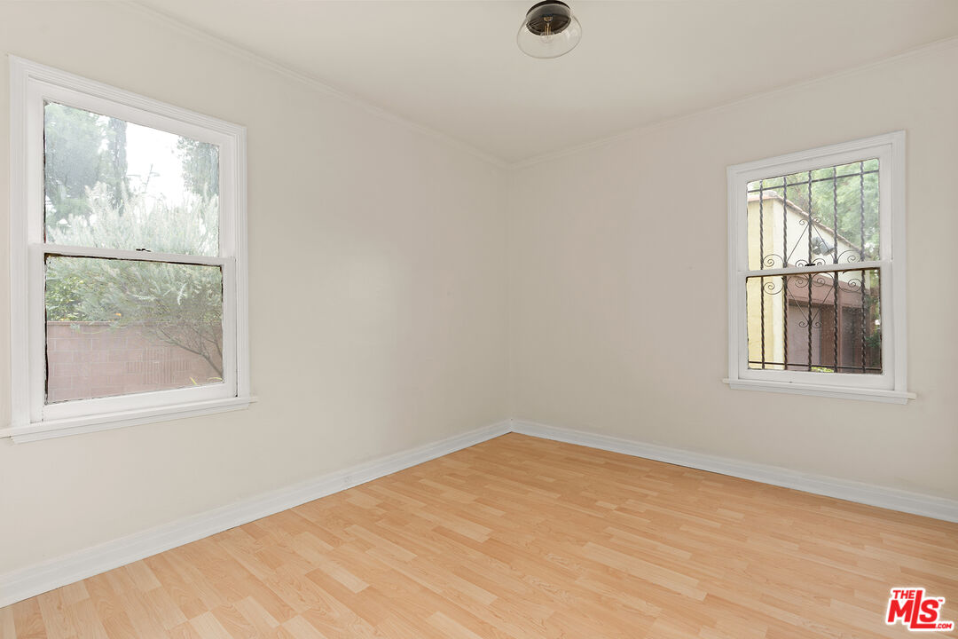 3104 Silver Lake Blvd