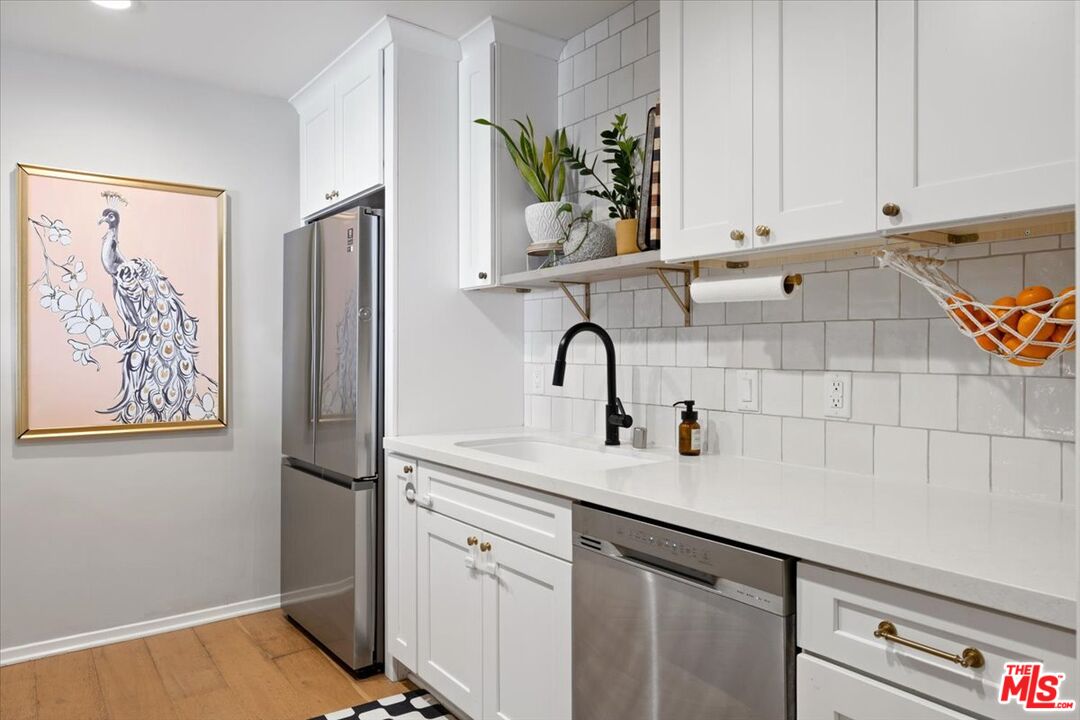 12955 Riverside Dr Unit: 203
