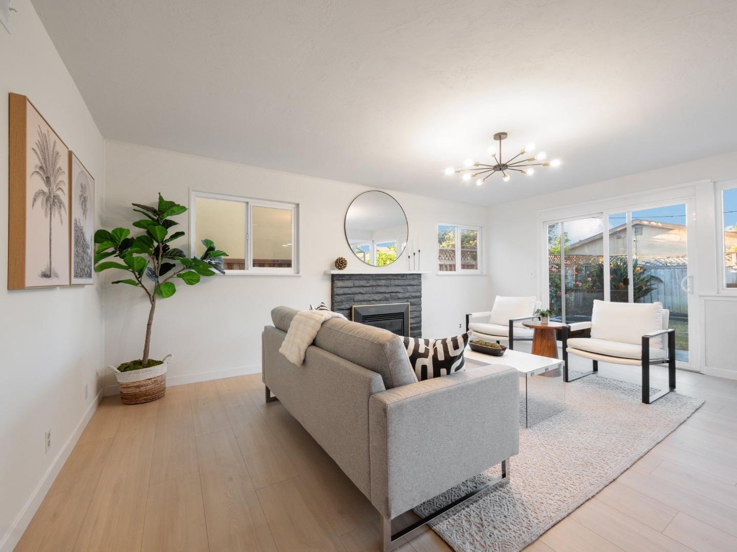 194 Venado WAY