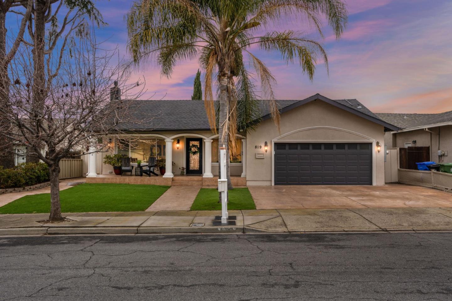 819 Covina WAY