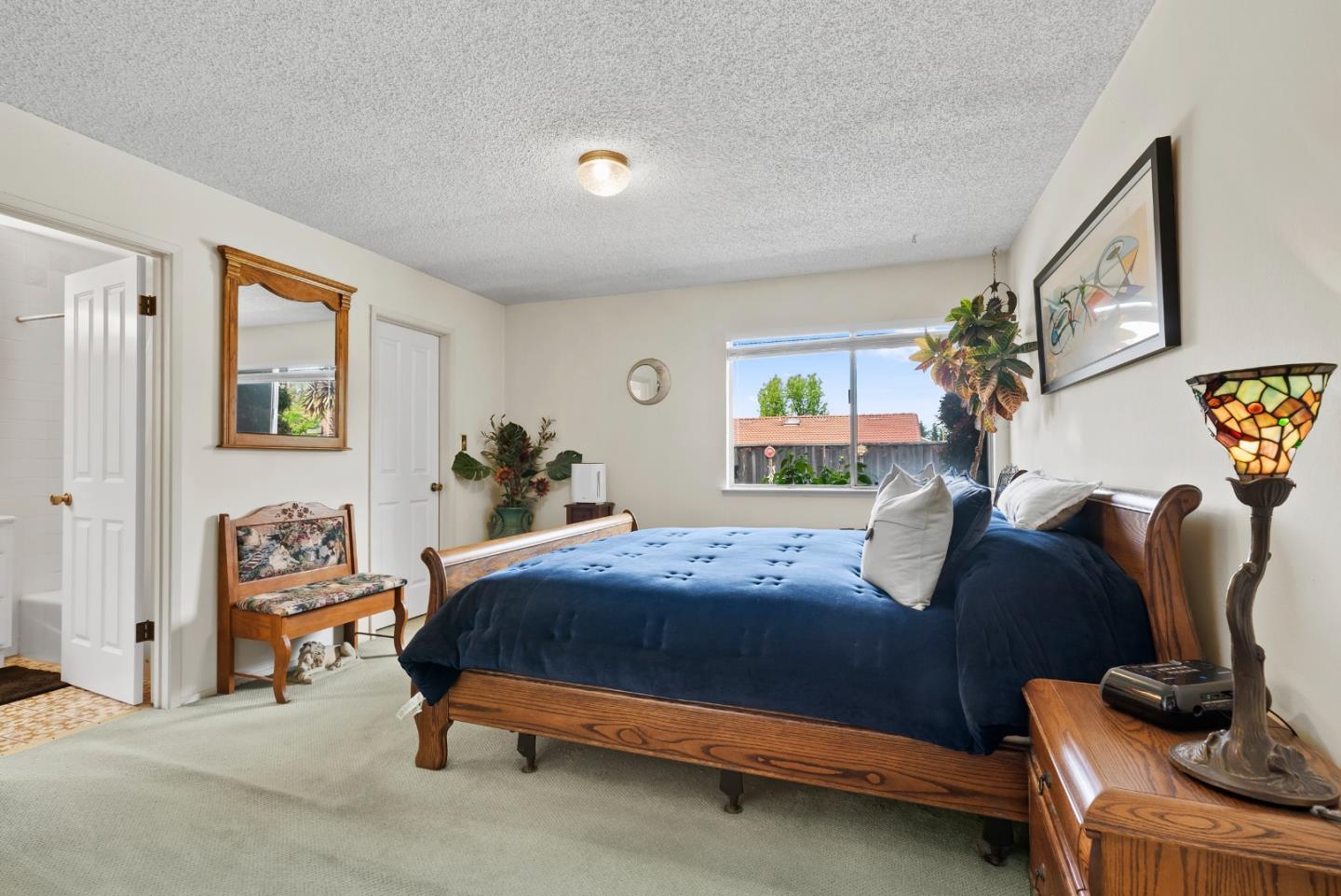 733 Covina WAY