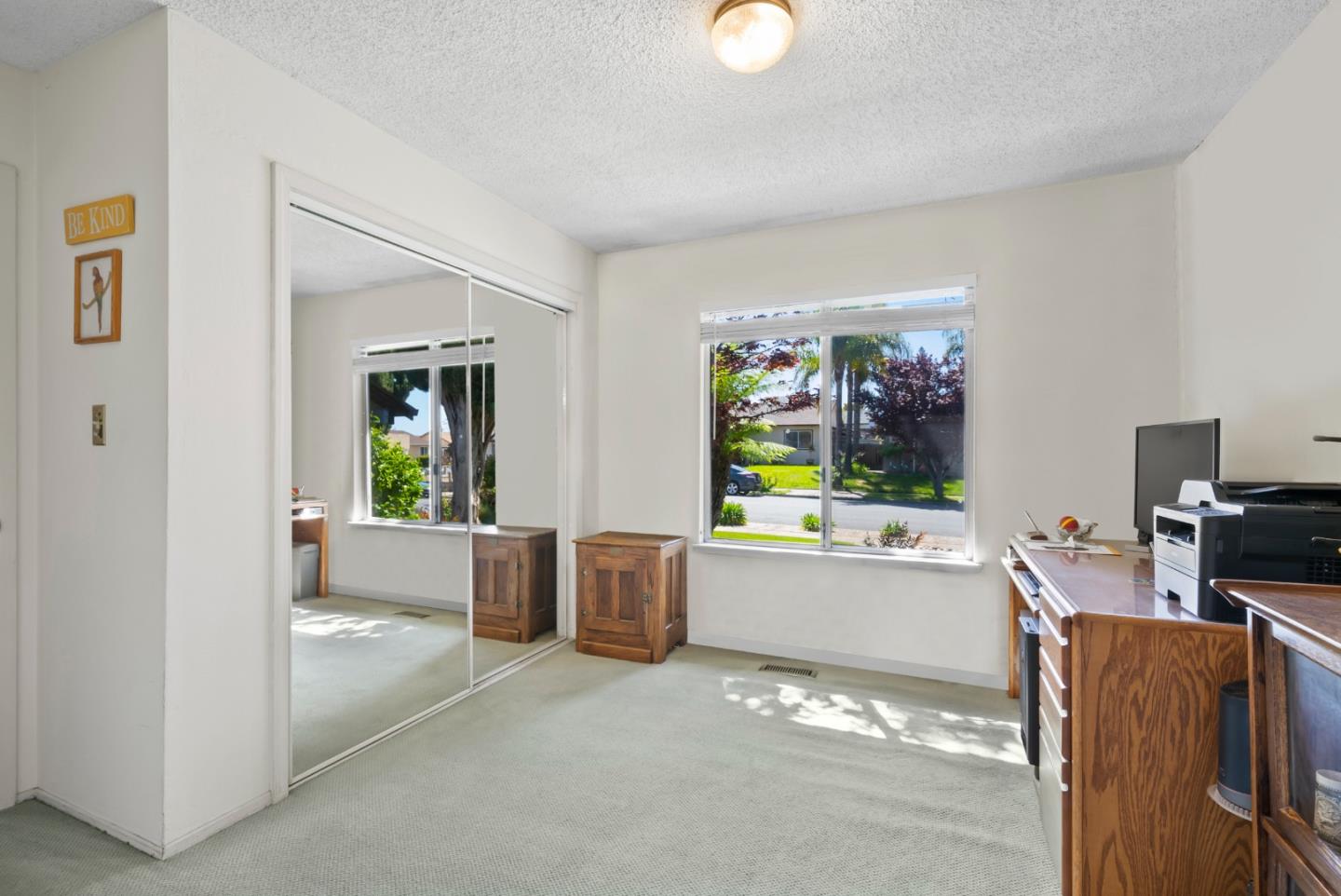 733 Covina WAY