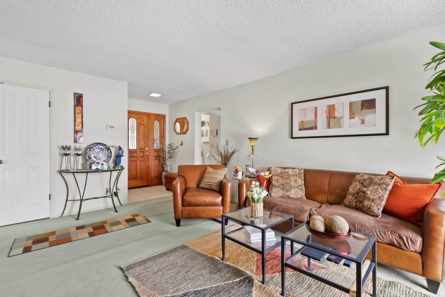 733 Covina WAY