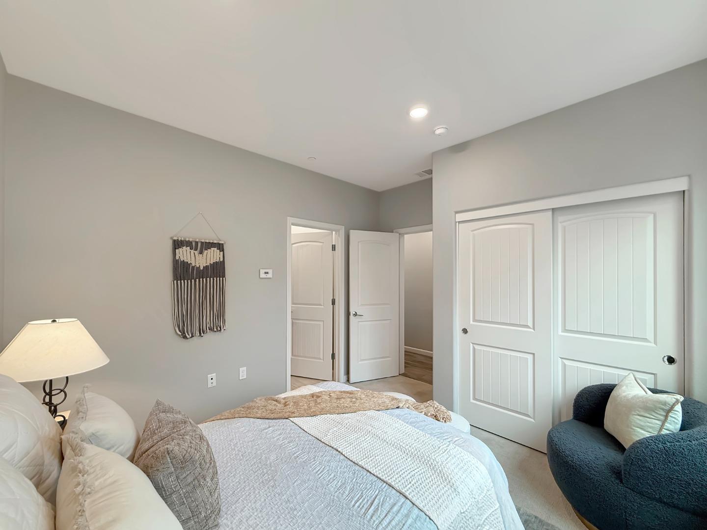 262 Agustin Narvaez Street 3