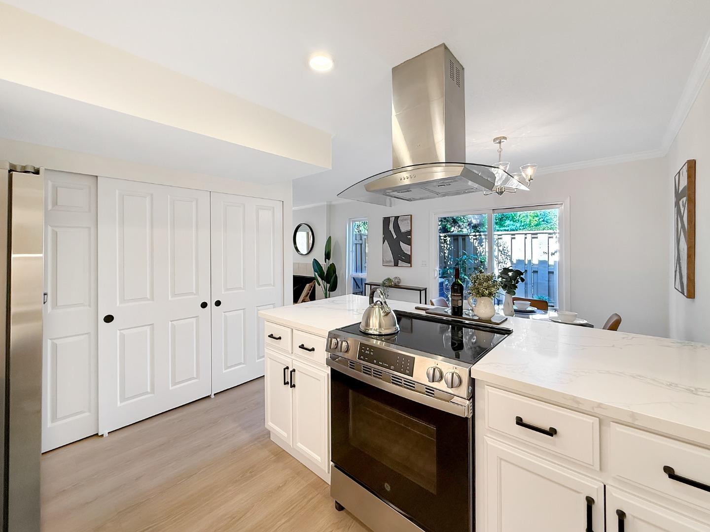 125 Connemara Way 98
