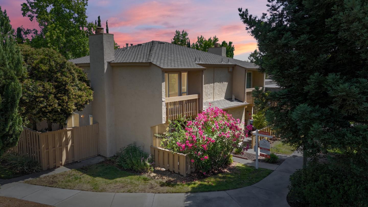 125 Connemara Way 98