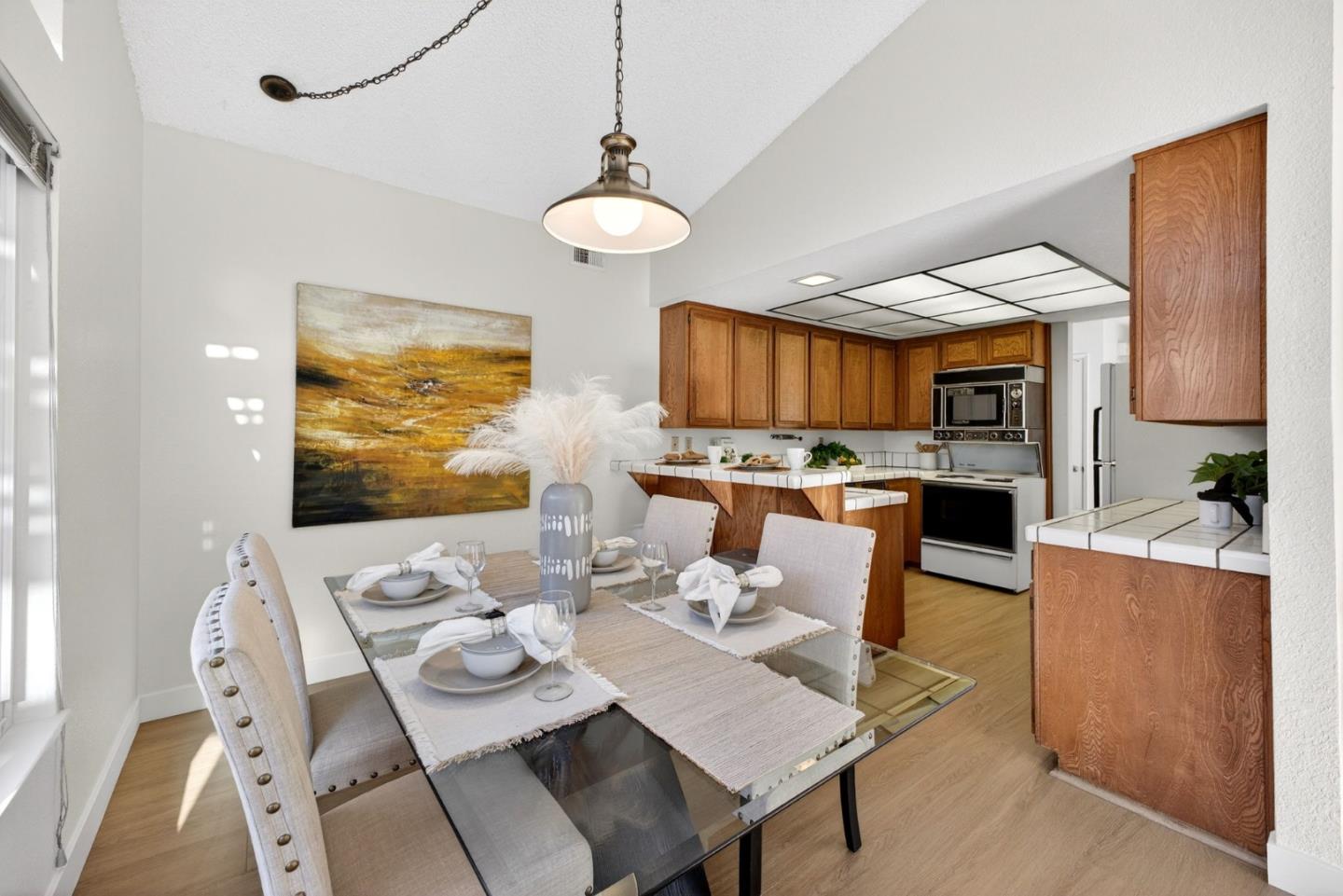 2487 Redbud Court