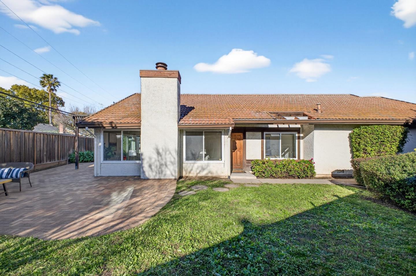 2487 Redbud Court