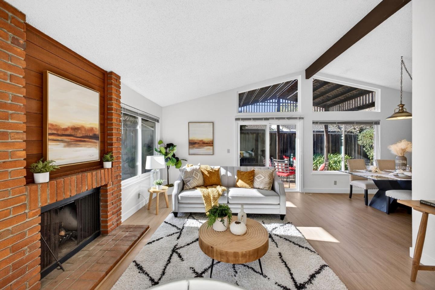 2487 Redbud Court