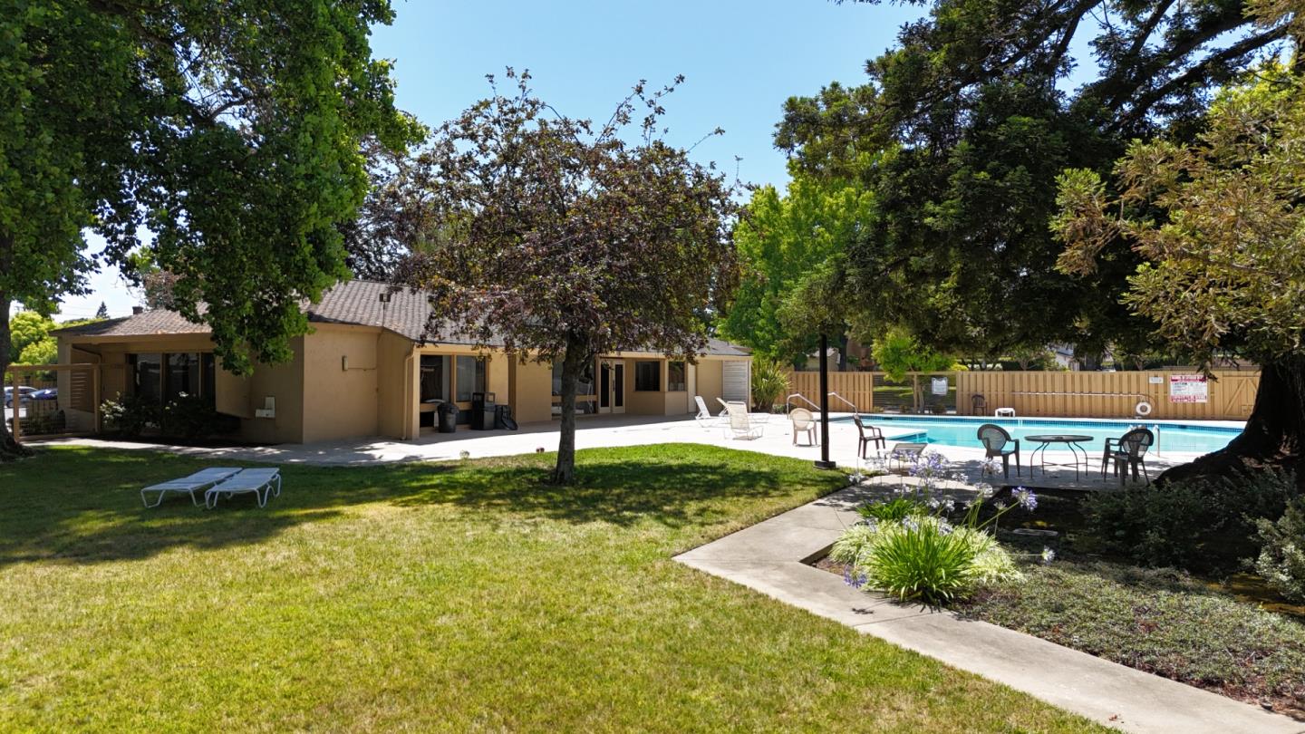 125 Connemara Way 98