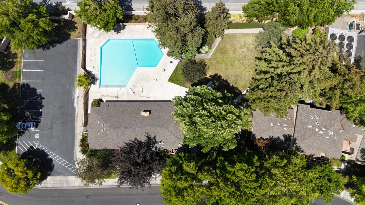 125 Connemara Way 98