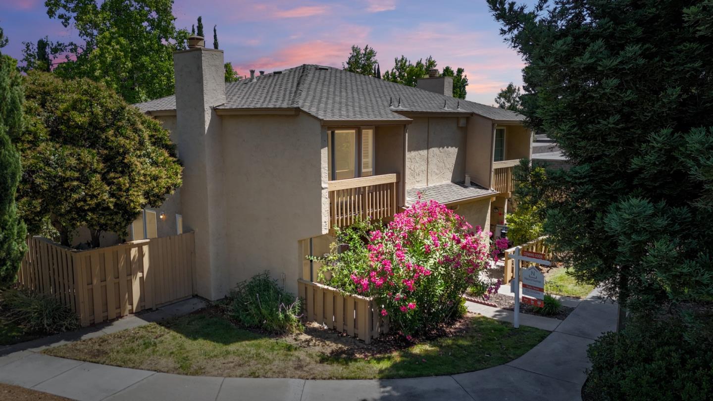125 Connemara Way 98