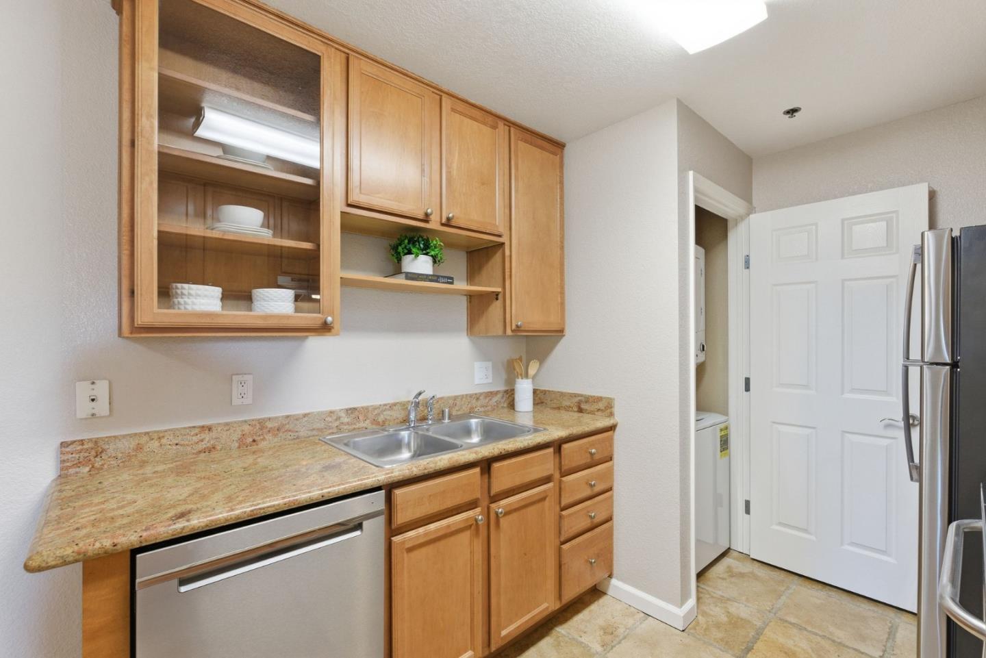 880 East Fremont Avenue 624
