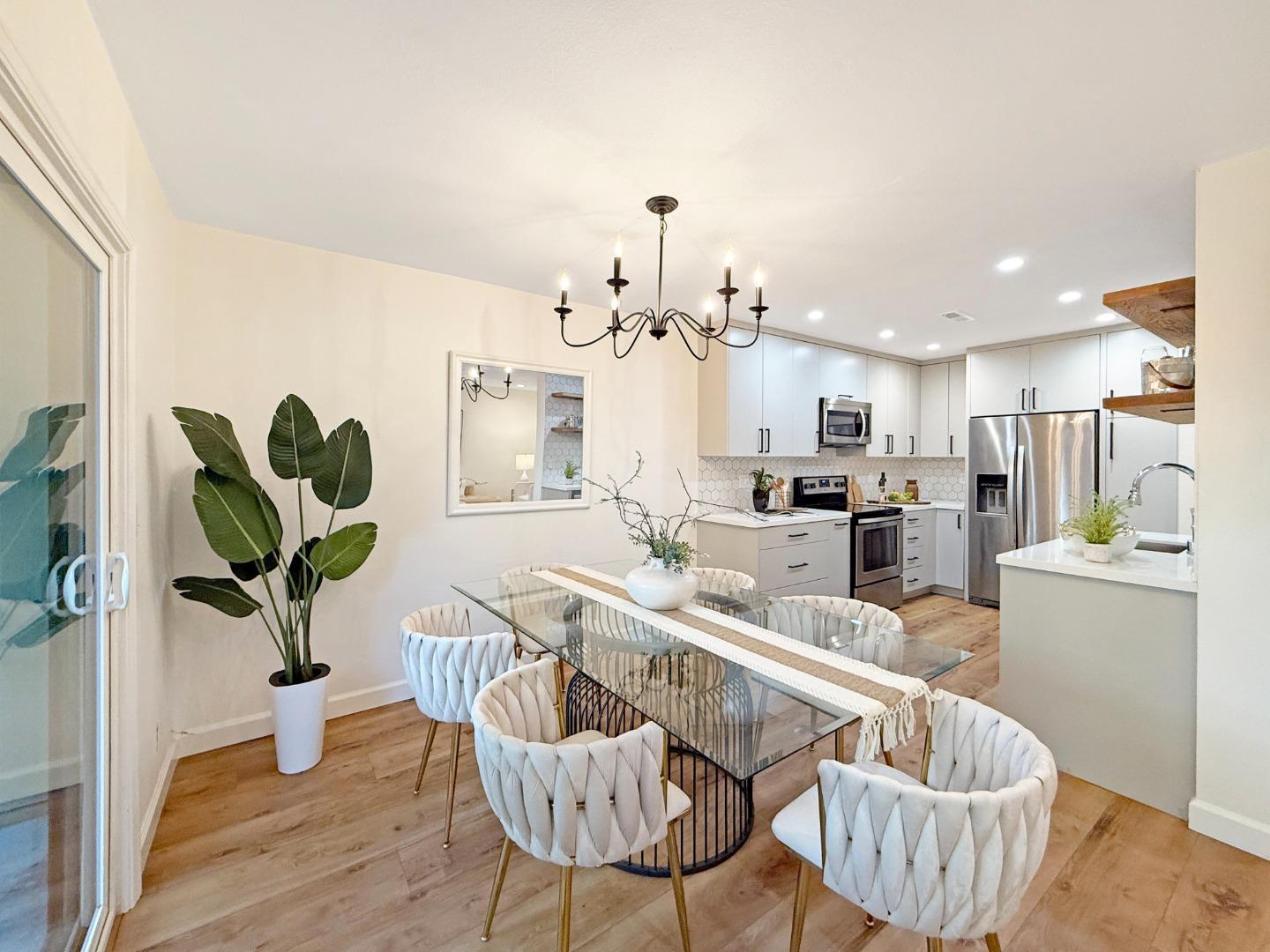 236 W Rincon AVE P