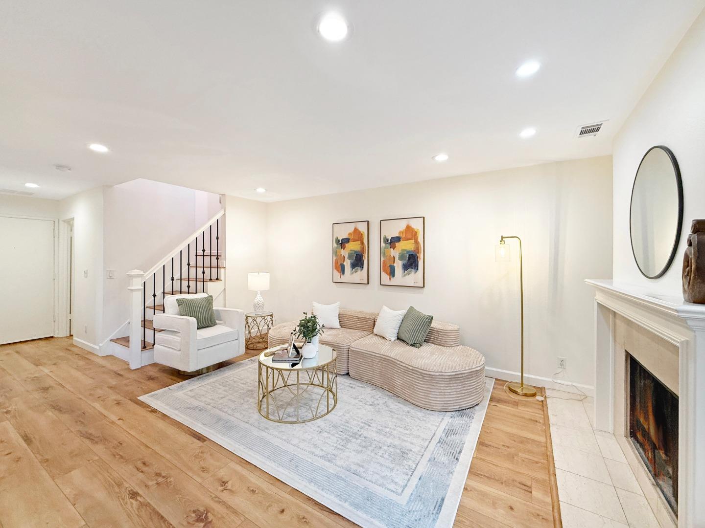 236 W Rincon AVE P