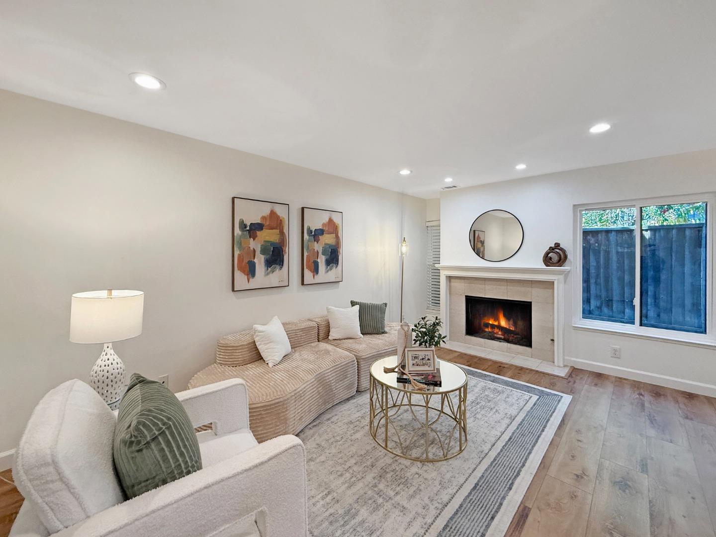 236 W Rincon AVE P