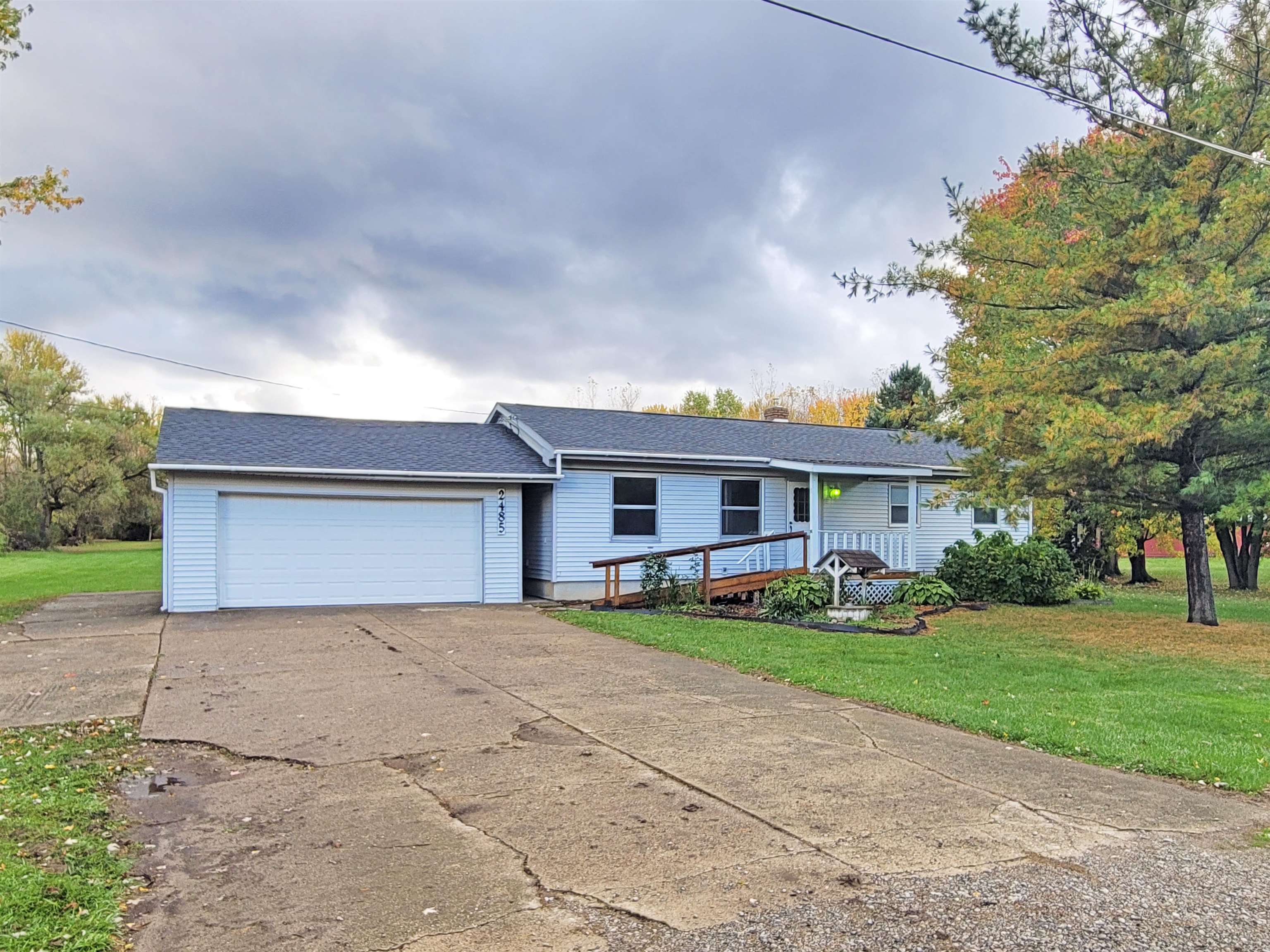 2485 W Dodge Road