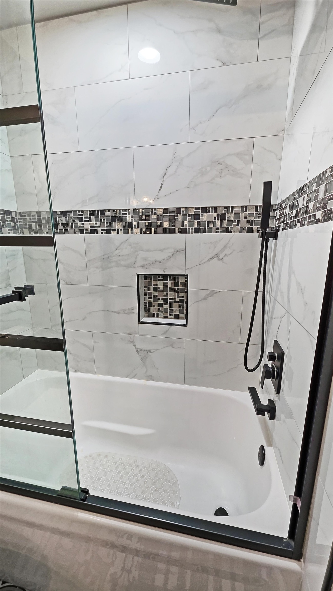 608 Stone Creek Pass