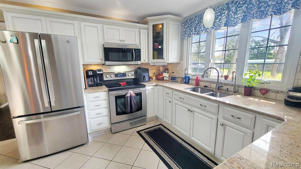 9117 Pine Bluff Drive