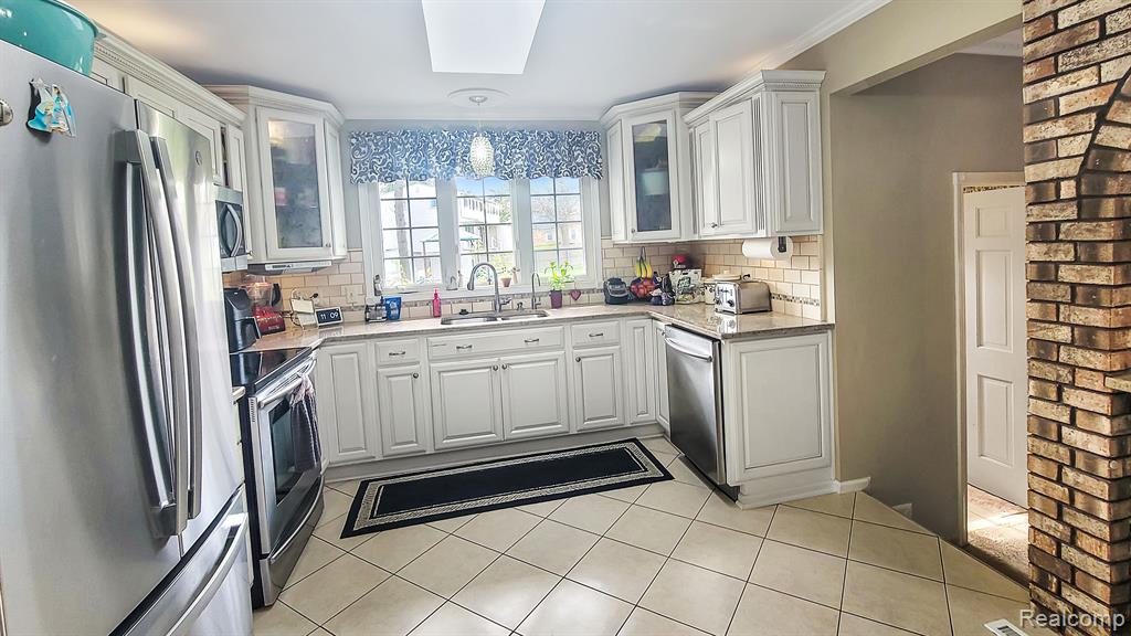 9117 Pine Bluff Drive