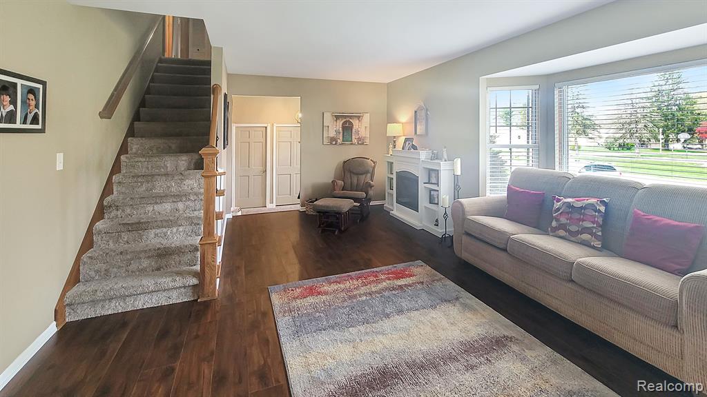 9117 Pine Bluff Drive