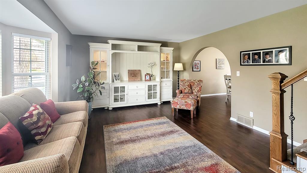 9117 Pine Bluff Drive