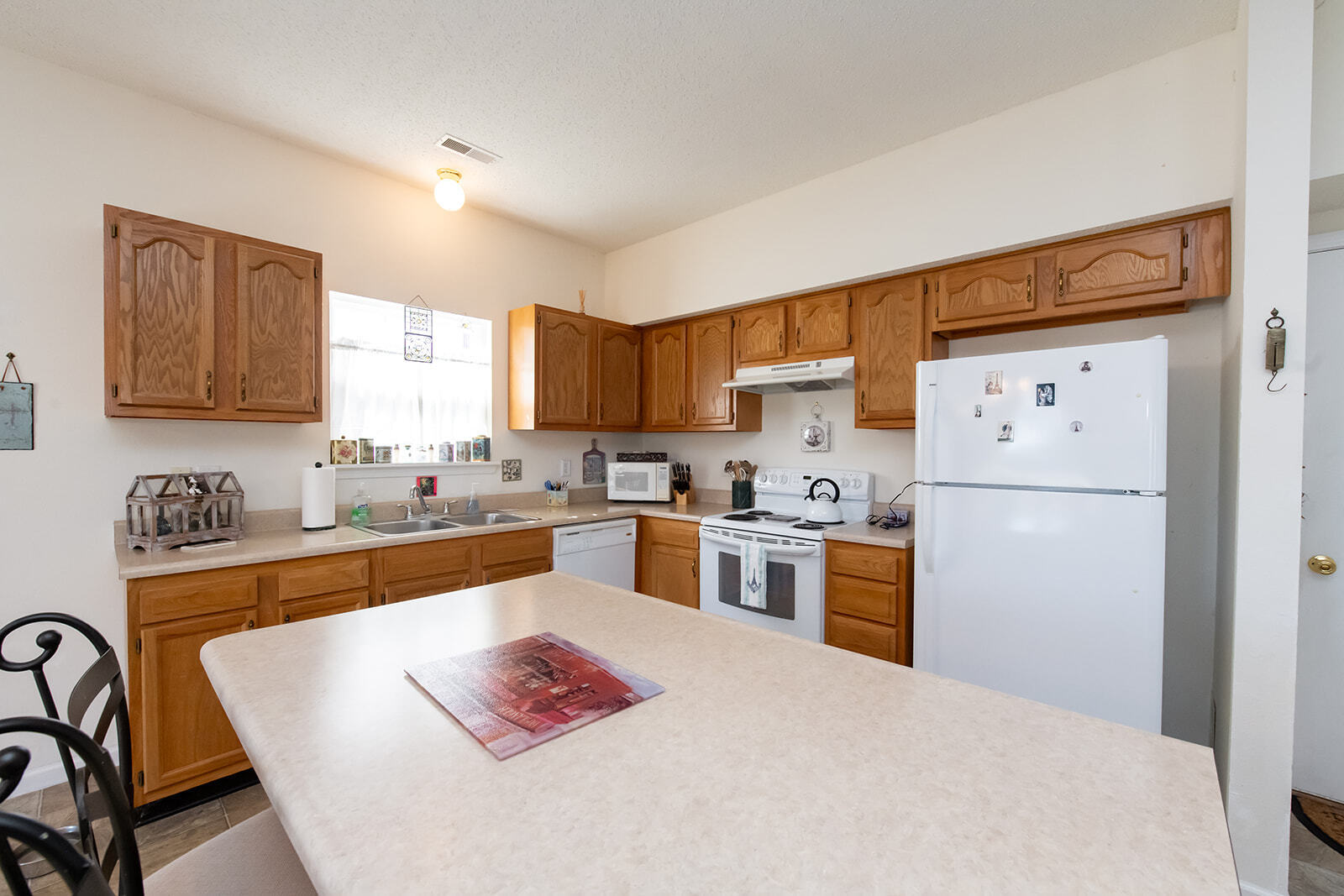 1517 Round Lake Road