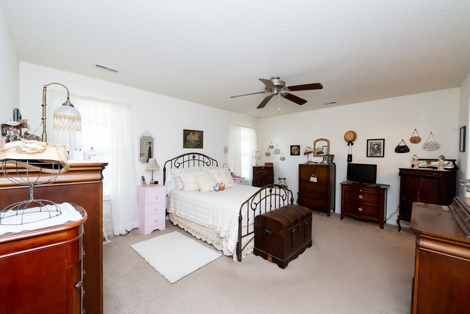 1517 Round Lake Road