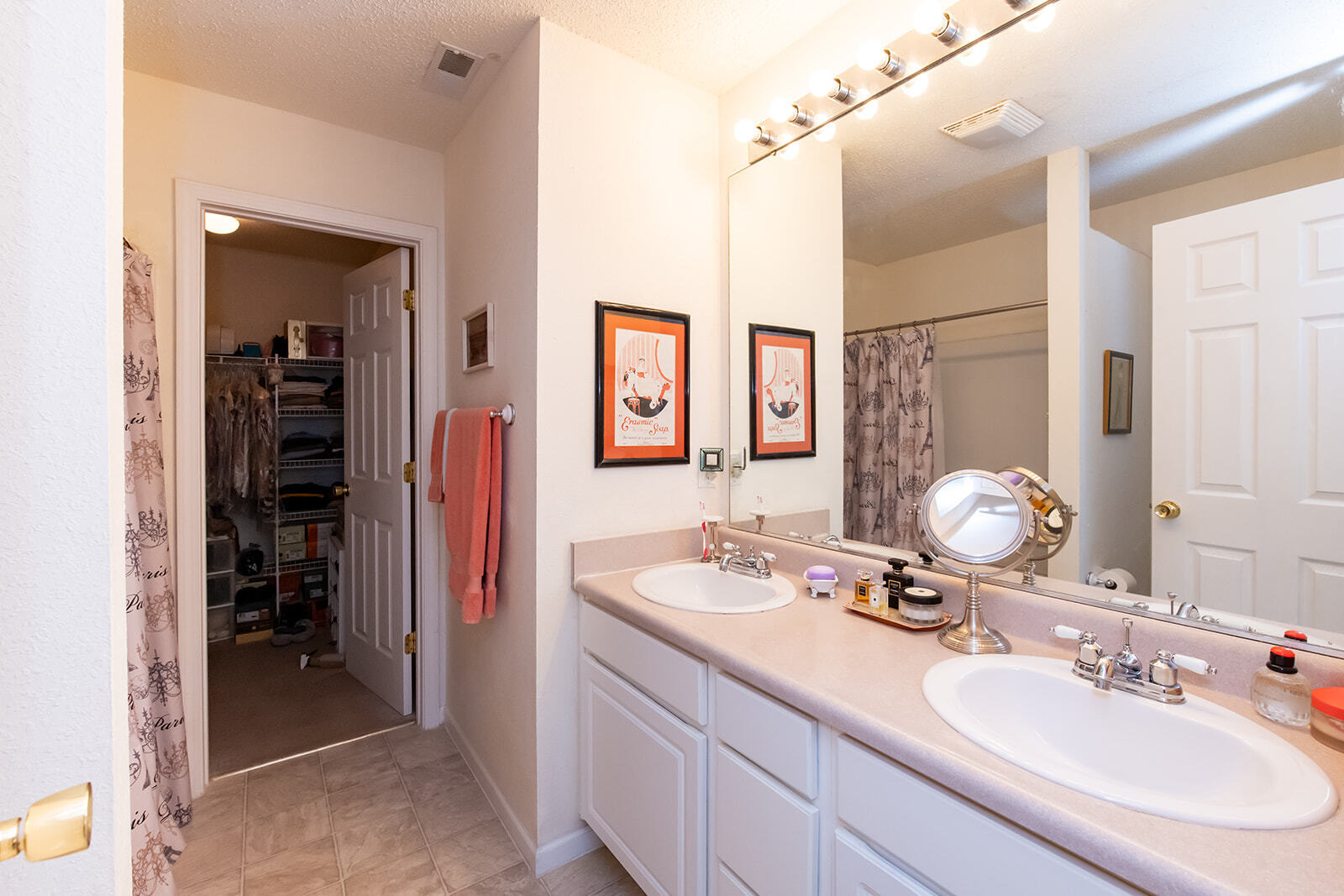 1517 Round Lake Road