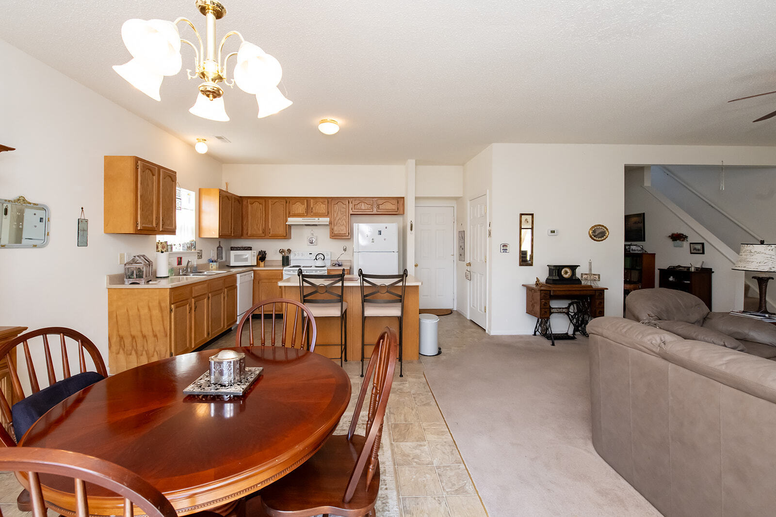 1517 Round Lake Road