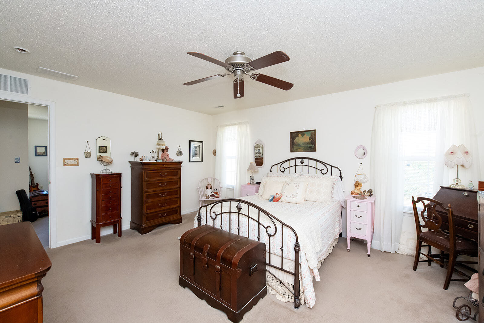 1517 Round Lake Road