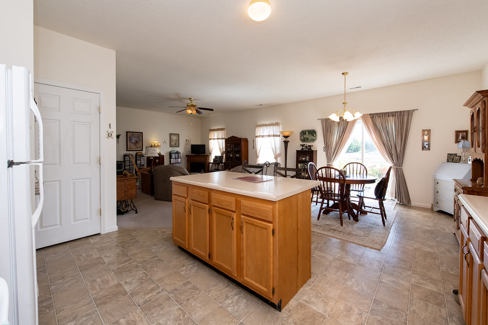 1517 Round Lake Road