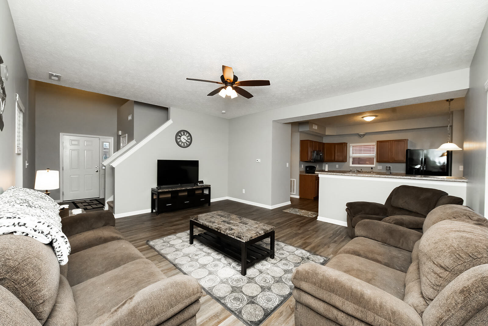 3329 Clary Blvd South Drive