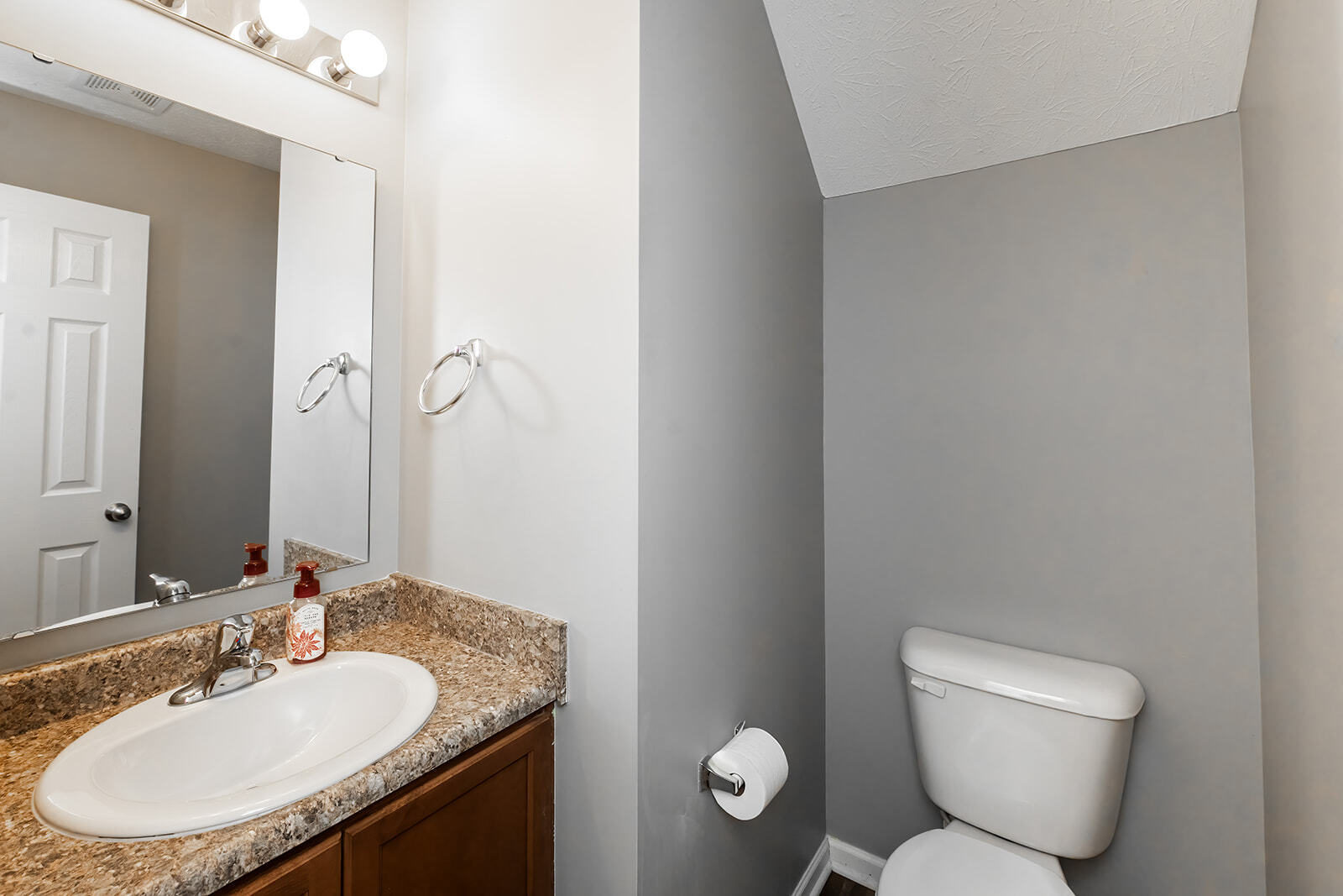 3329 Clary Blvd South Drive