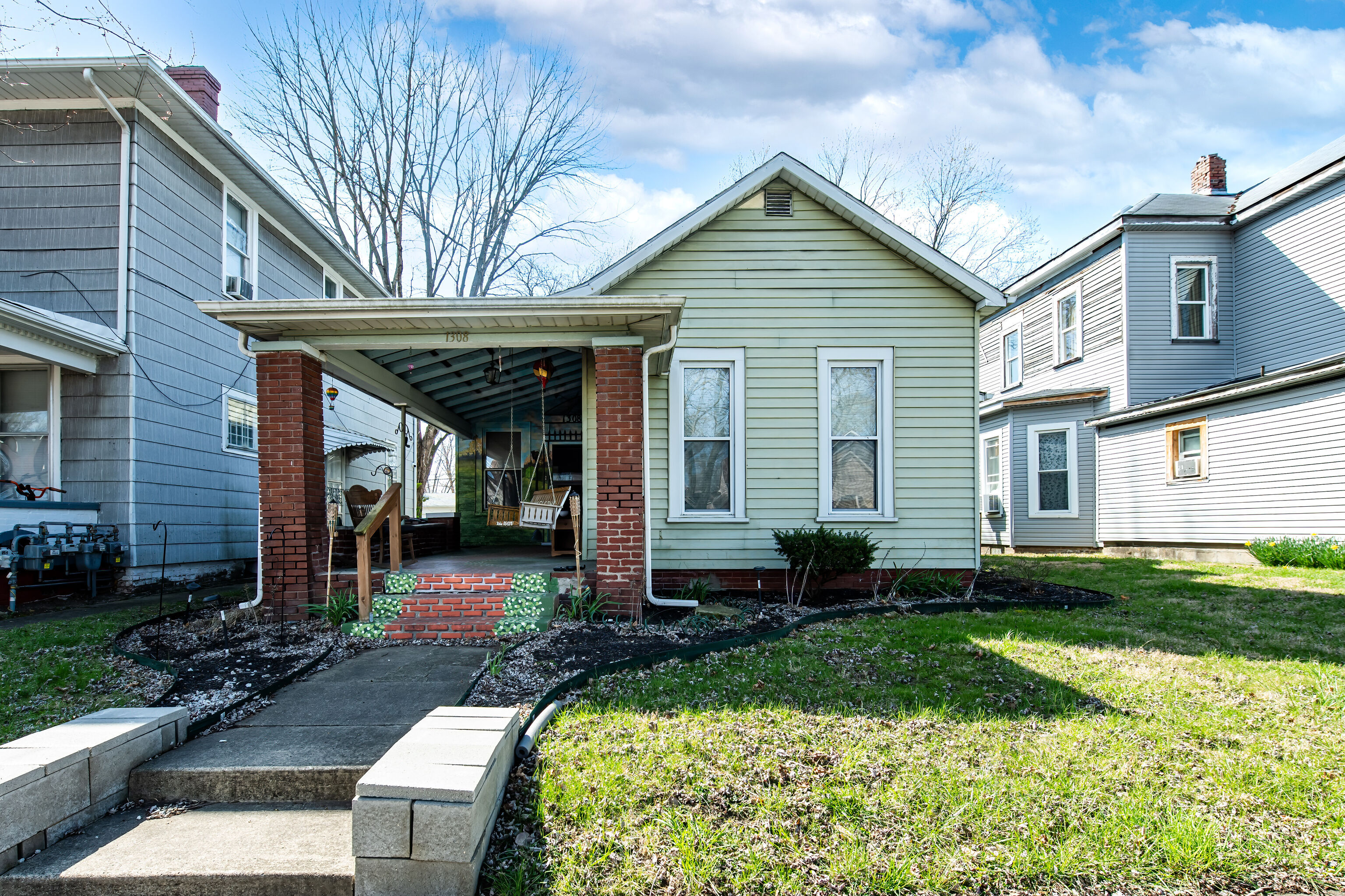 1308 Lafayette Avenue