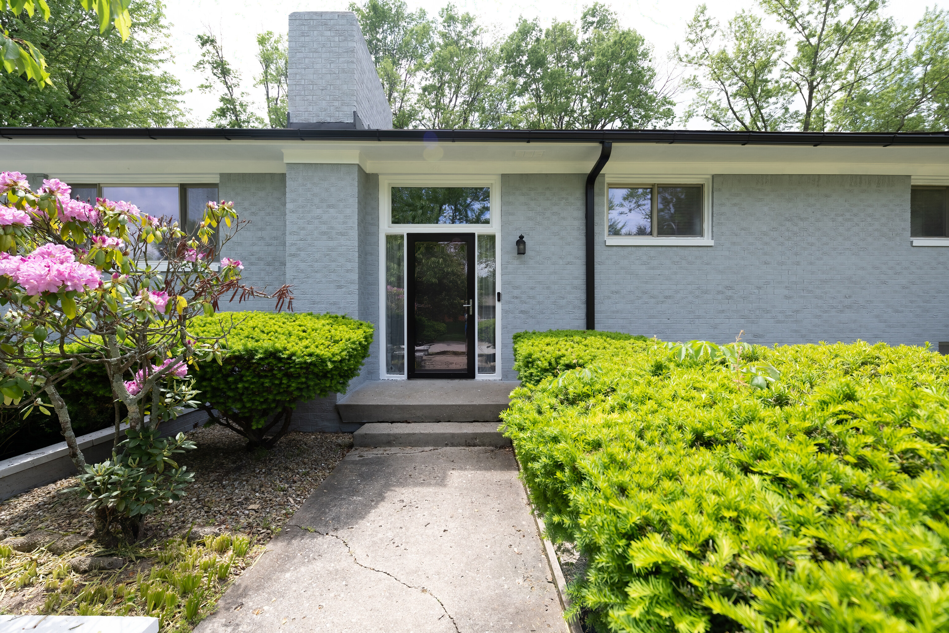 284 Sunset Boulevard