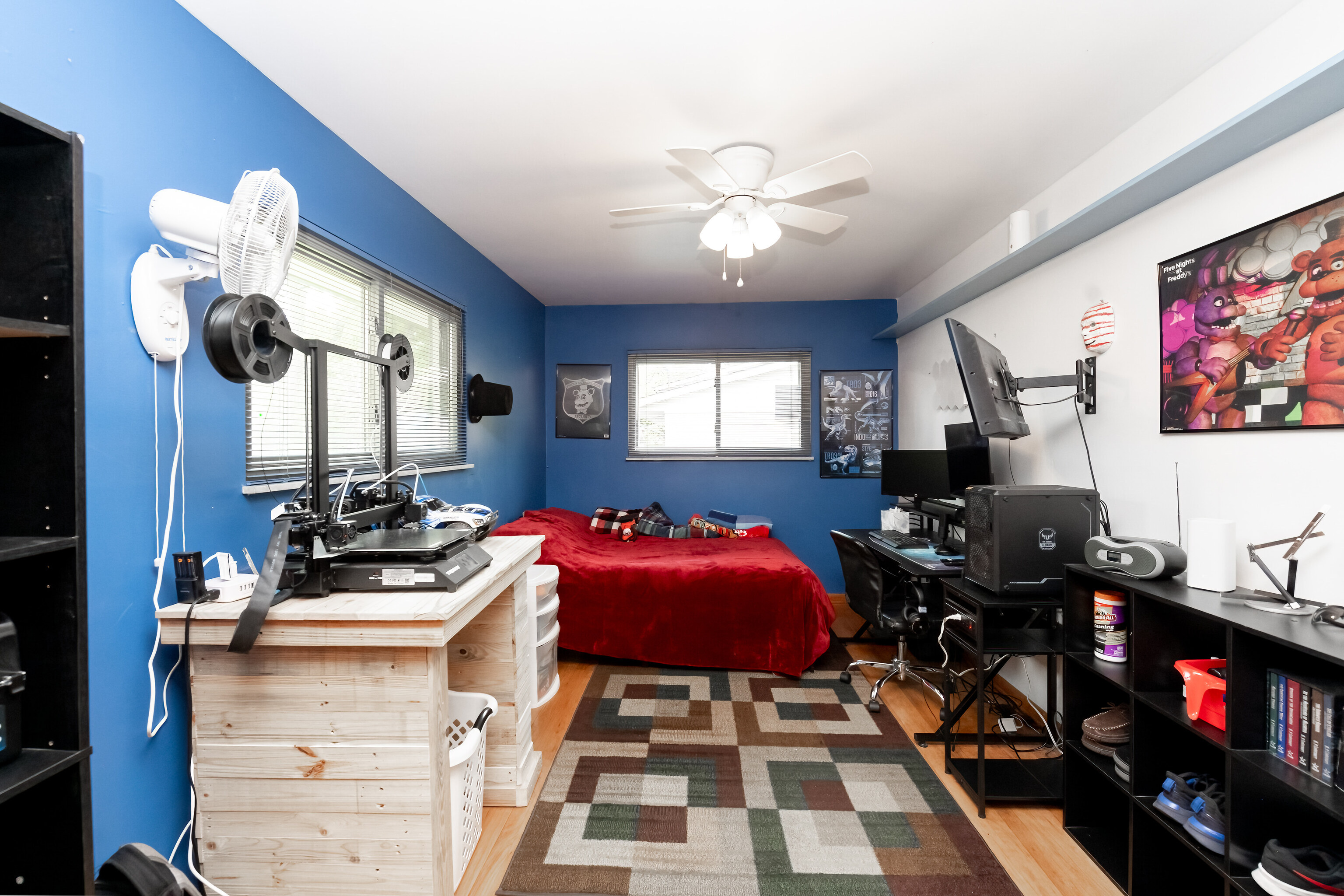 284 Sunset Boulevard