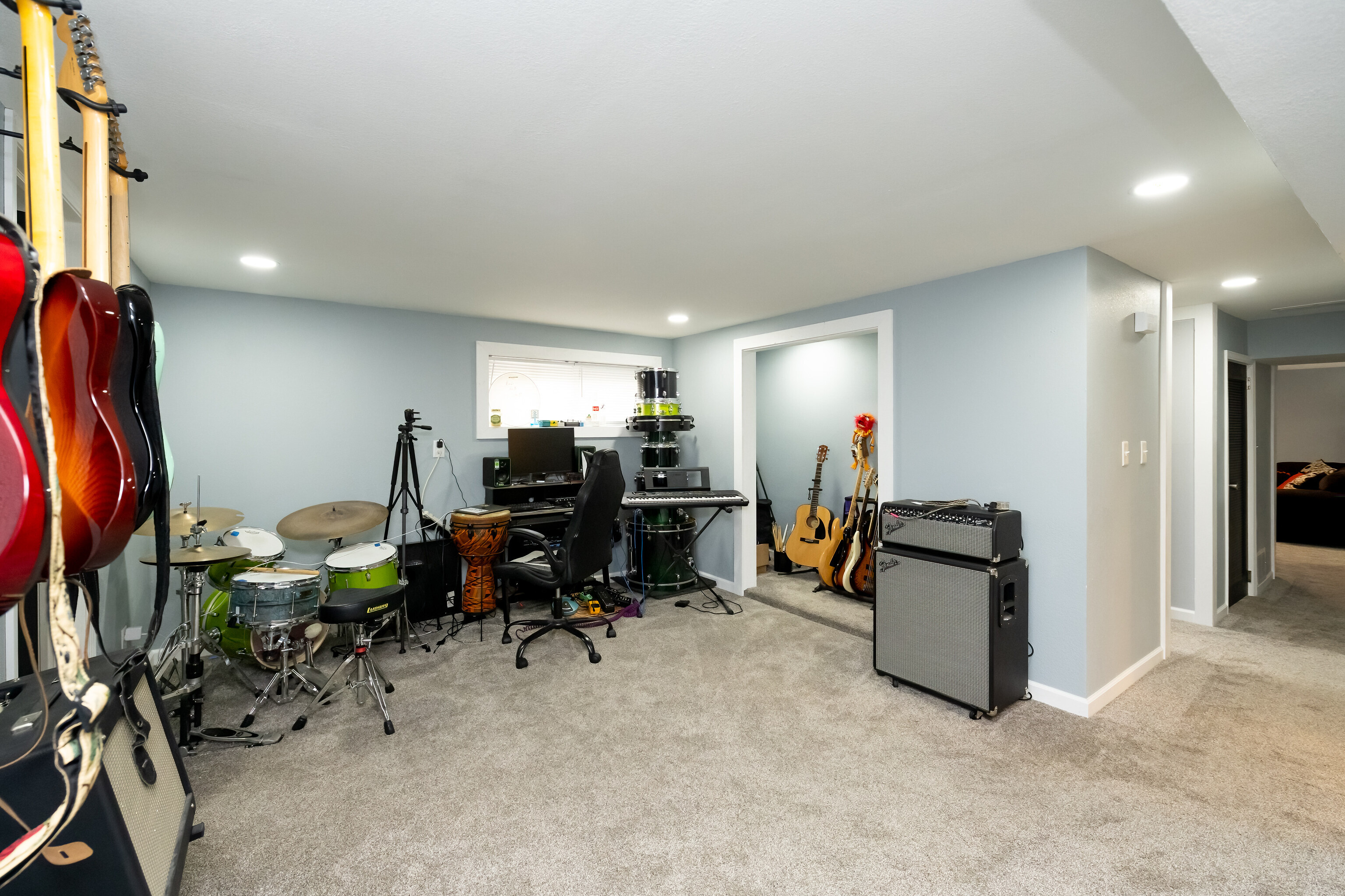 284 Sunset Boulevard