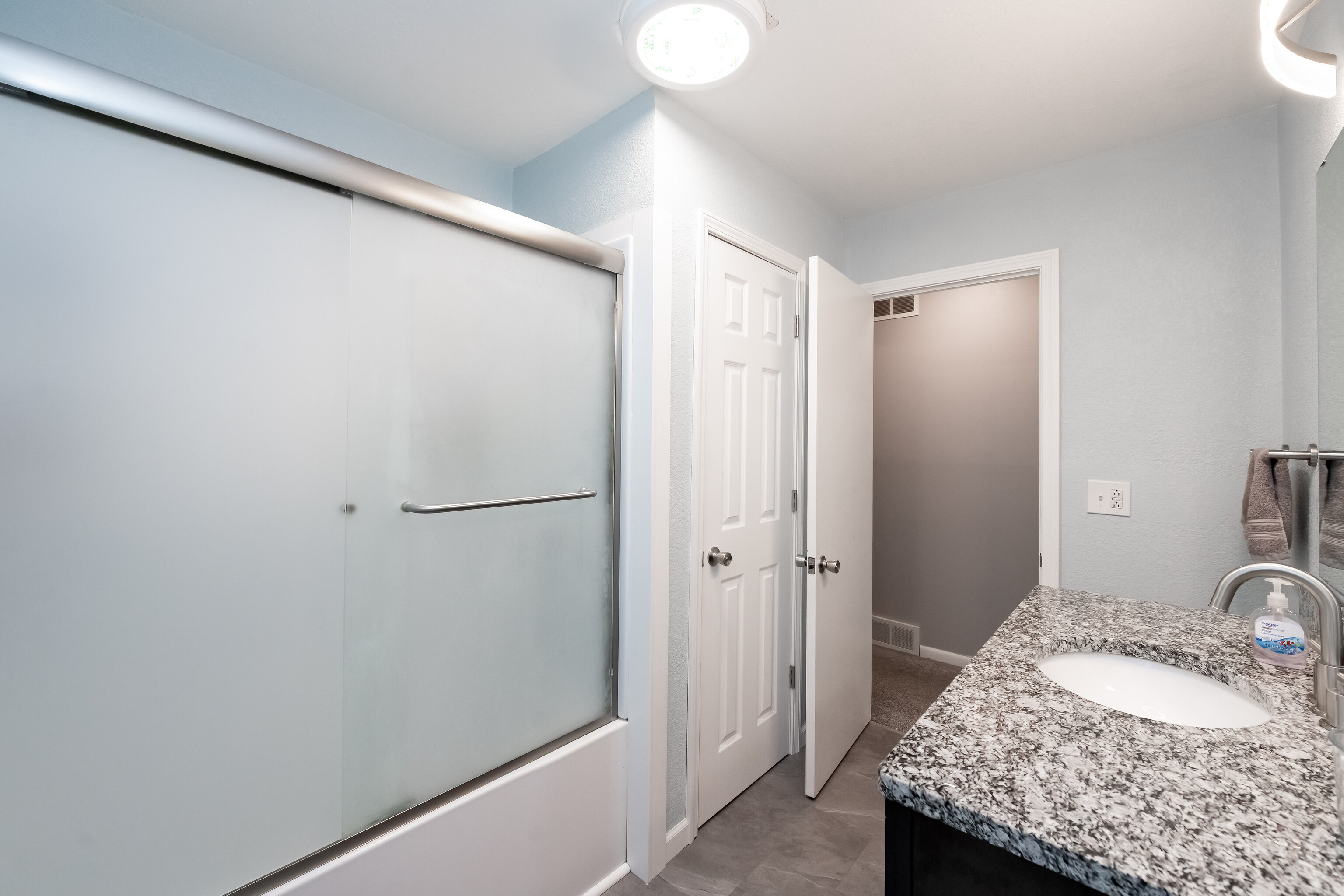 284 Sunset Boulevard