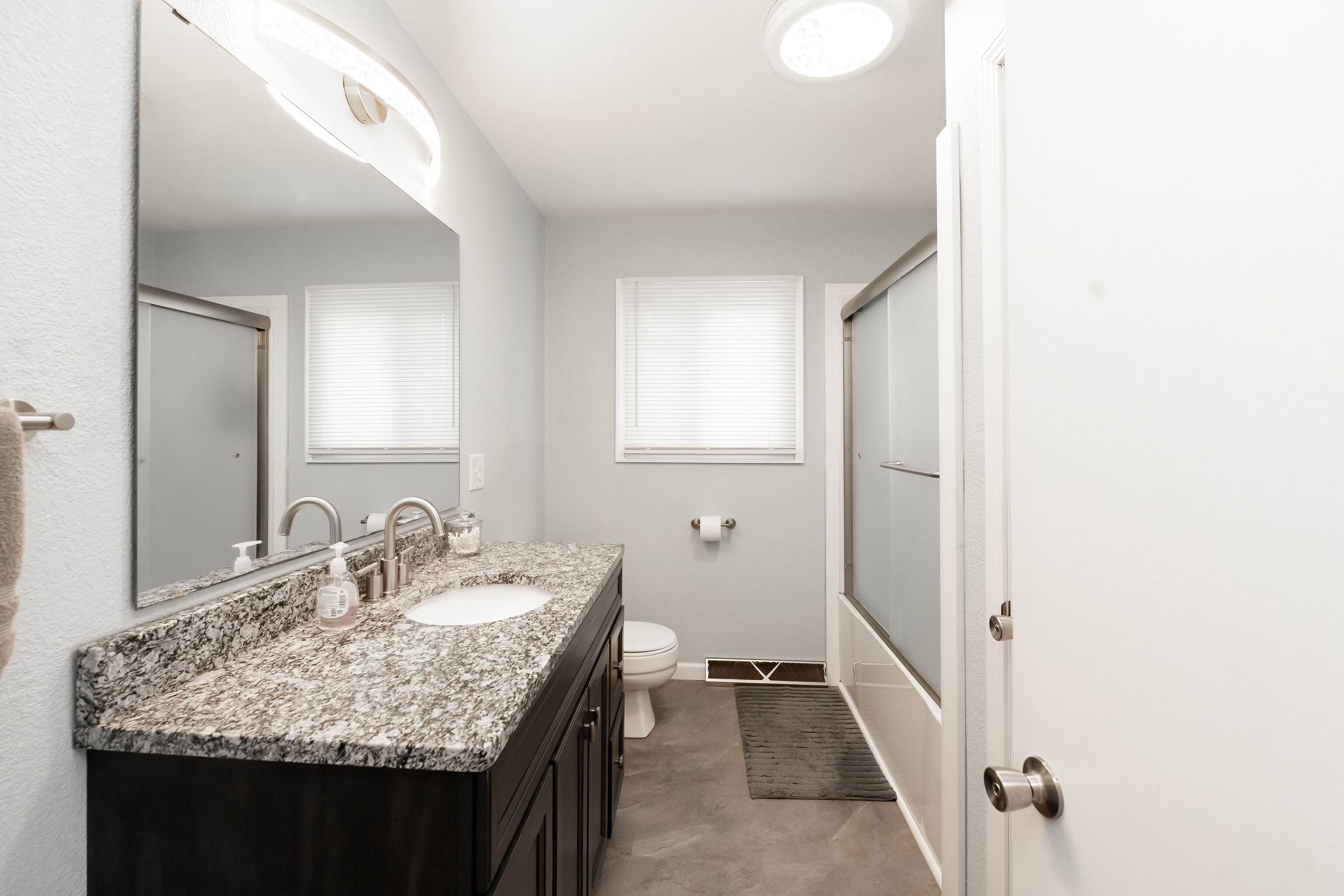 284 Sunset Boulevard