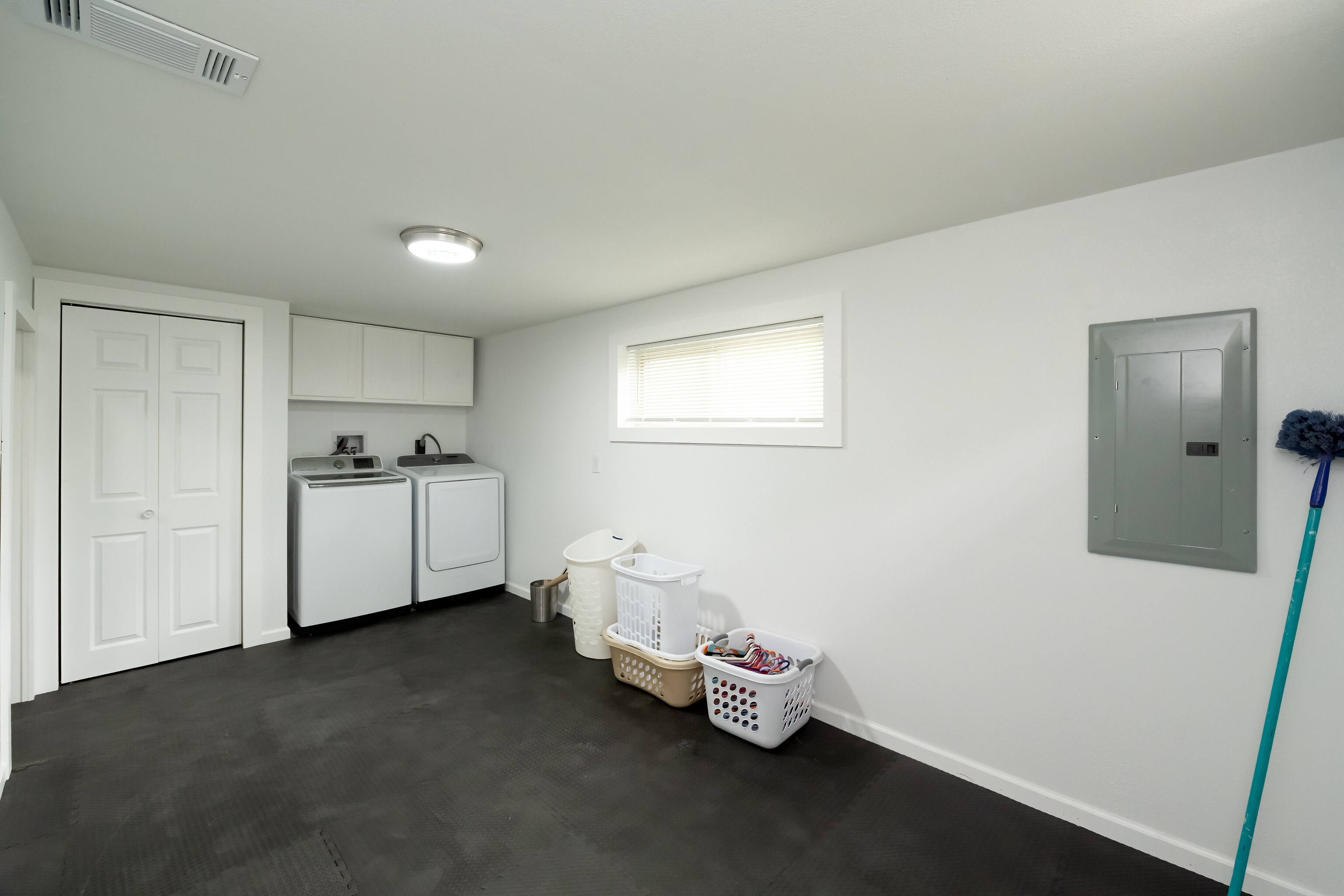 284 Sunset Boulevard