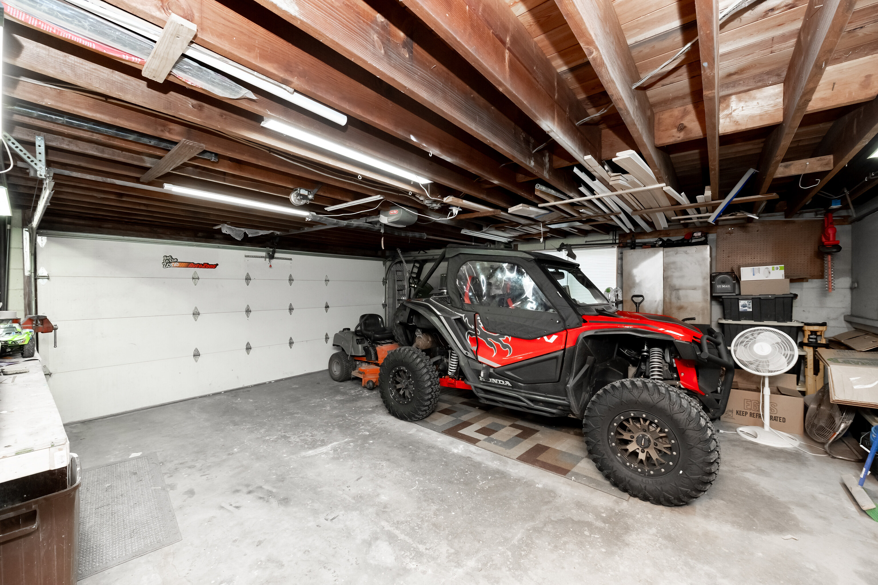 284 Sunset Boulevard