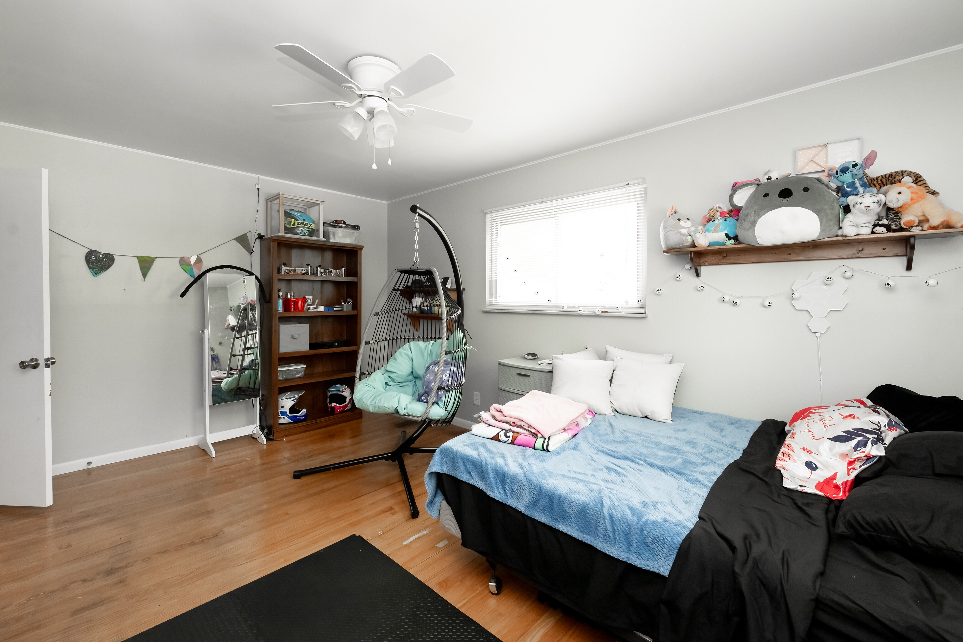 284 Sunset Boulevard