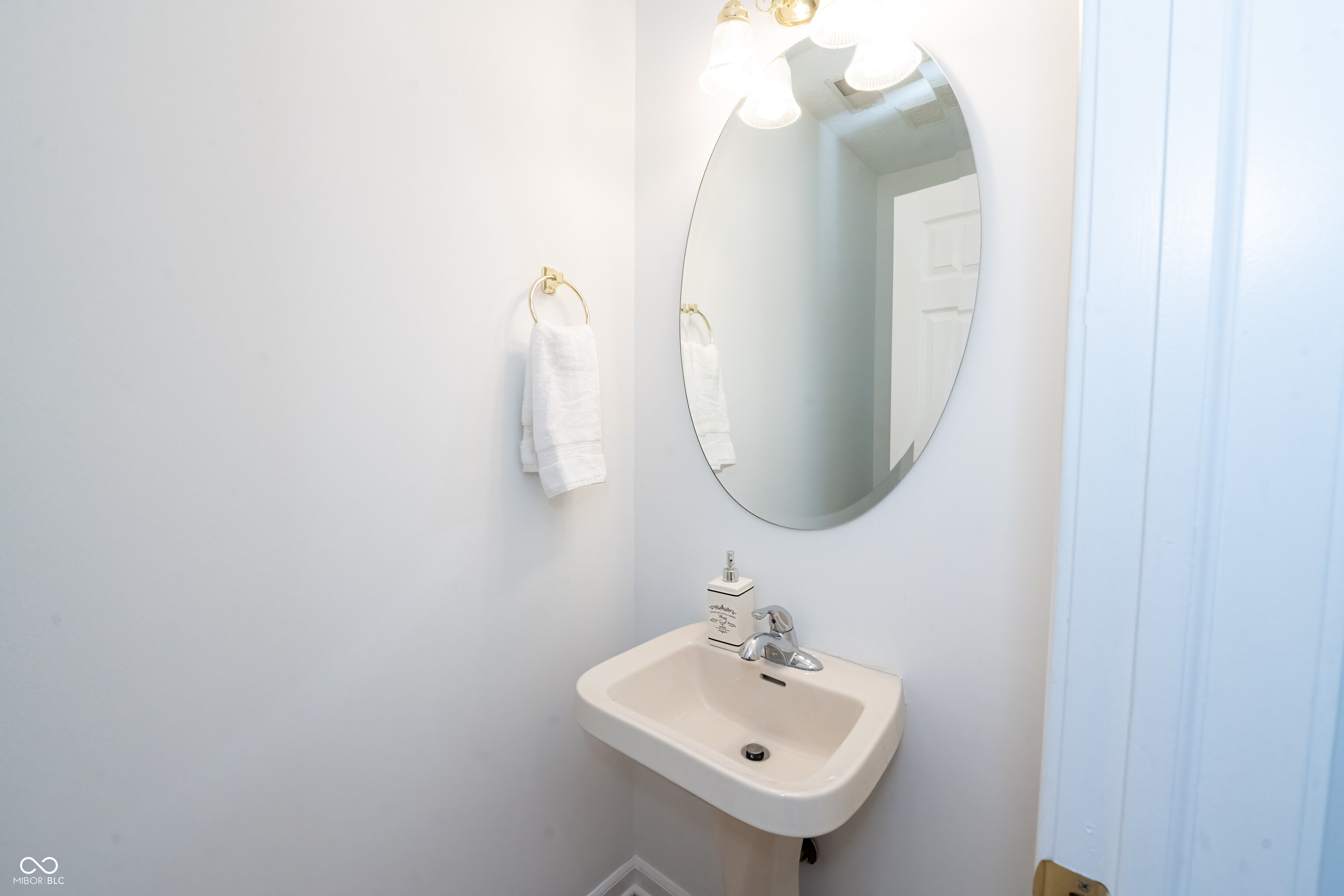 2395 Grand Fir Drive