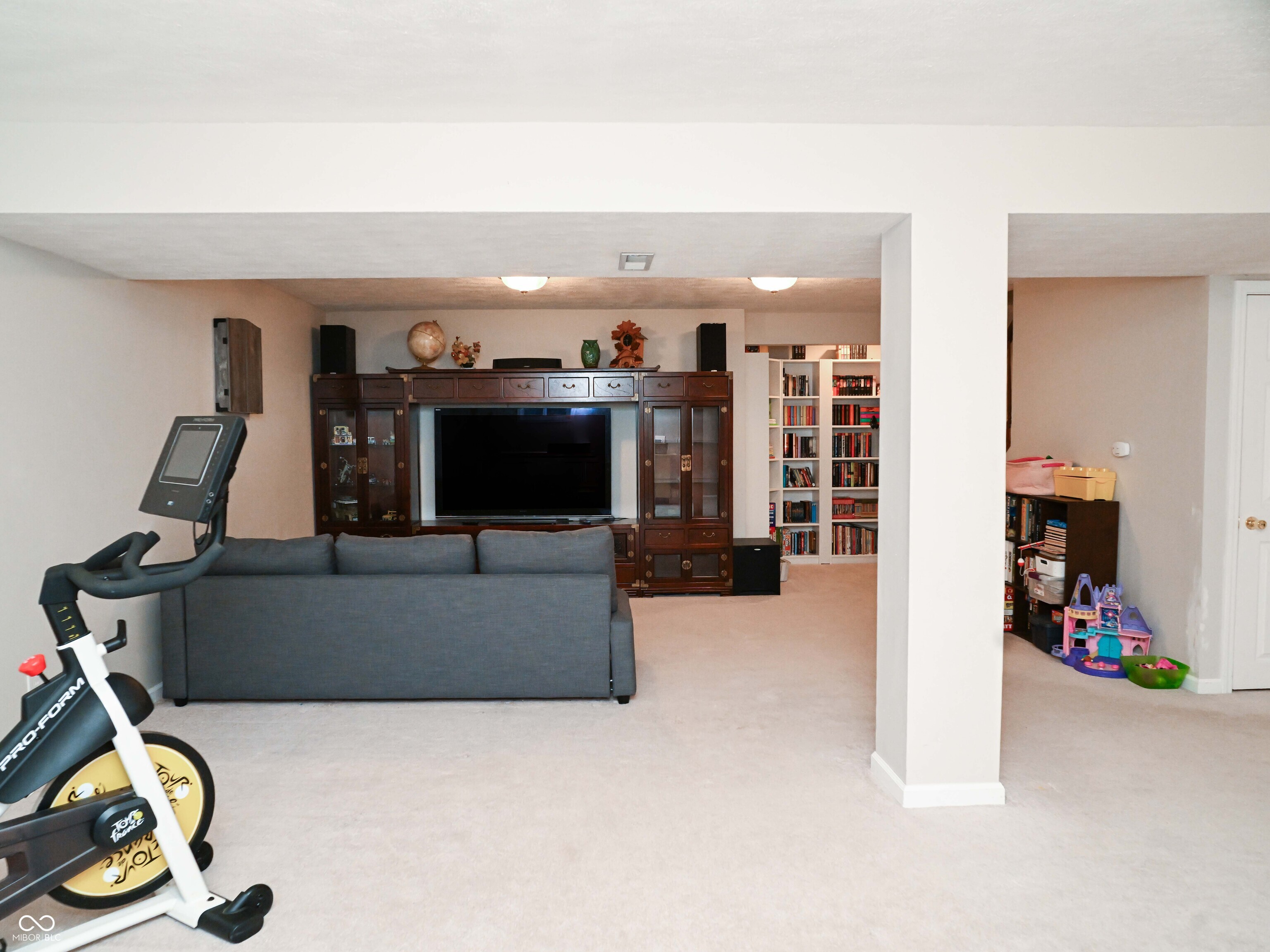 1069 Spanish Lake Drive