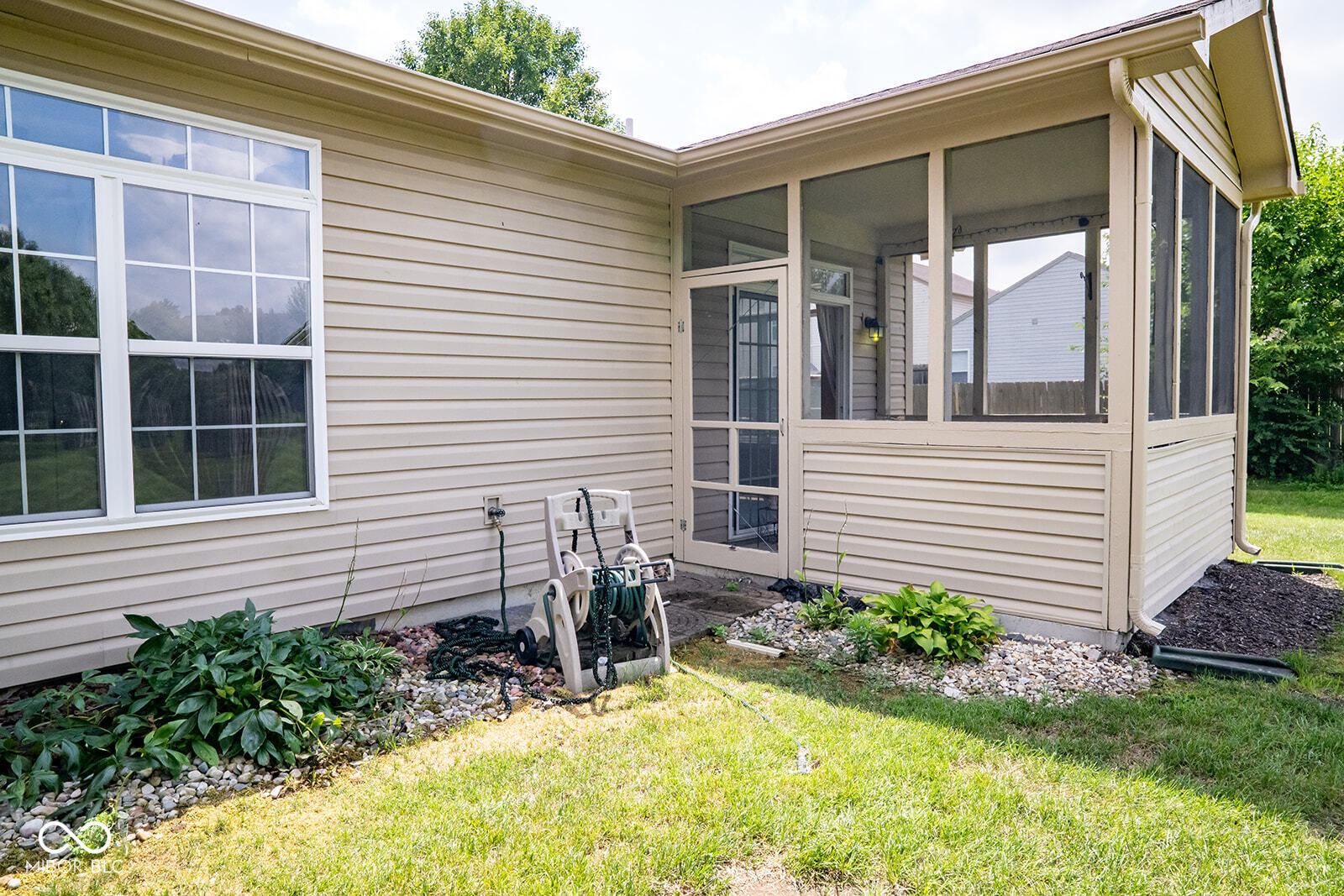 7226 Wyatt Lane
