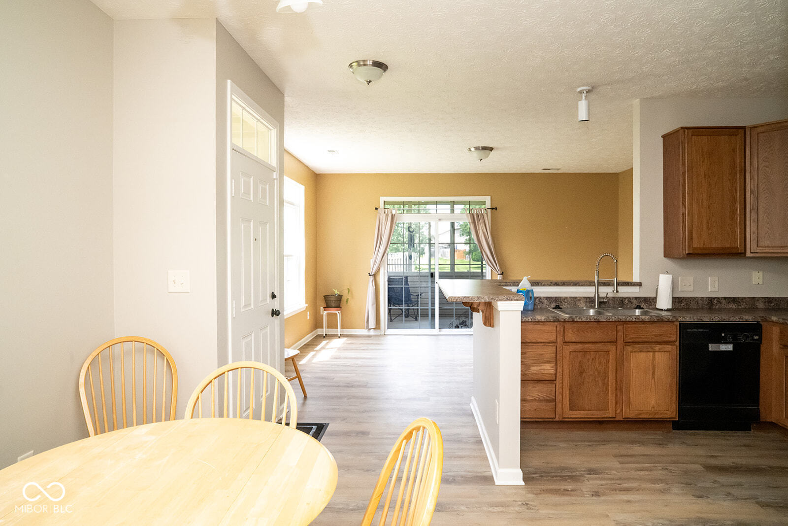 7226 Wyatt Lane