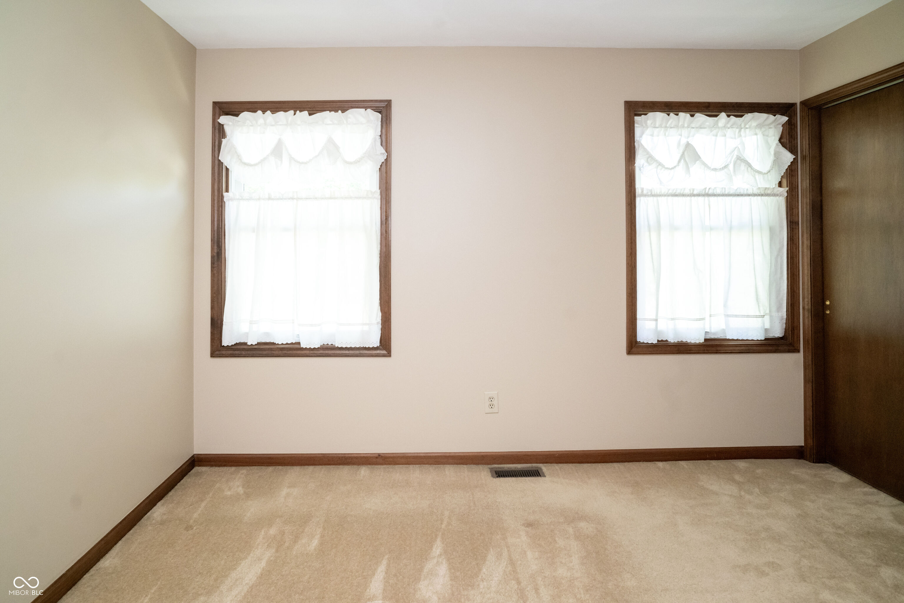 554 Whispering Trail