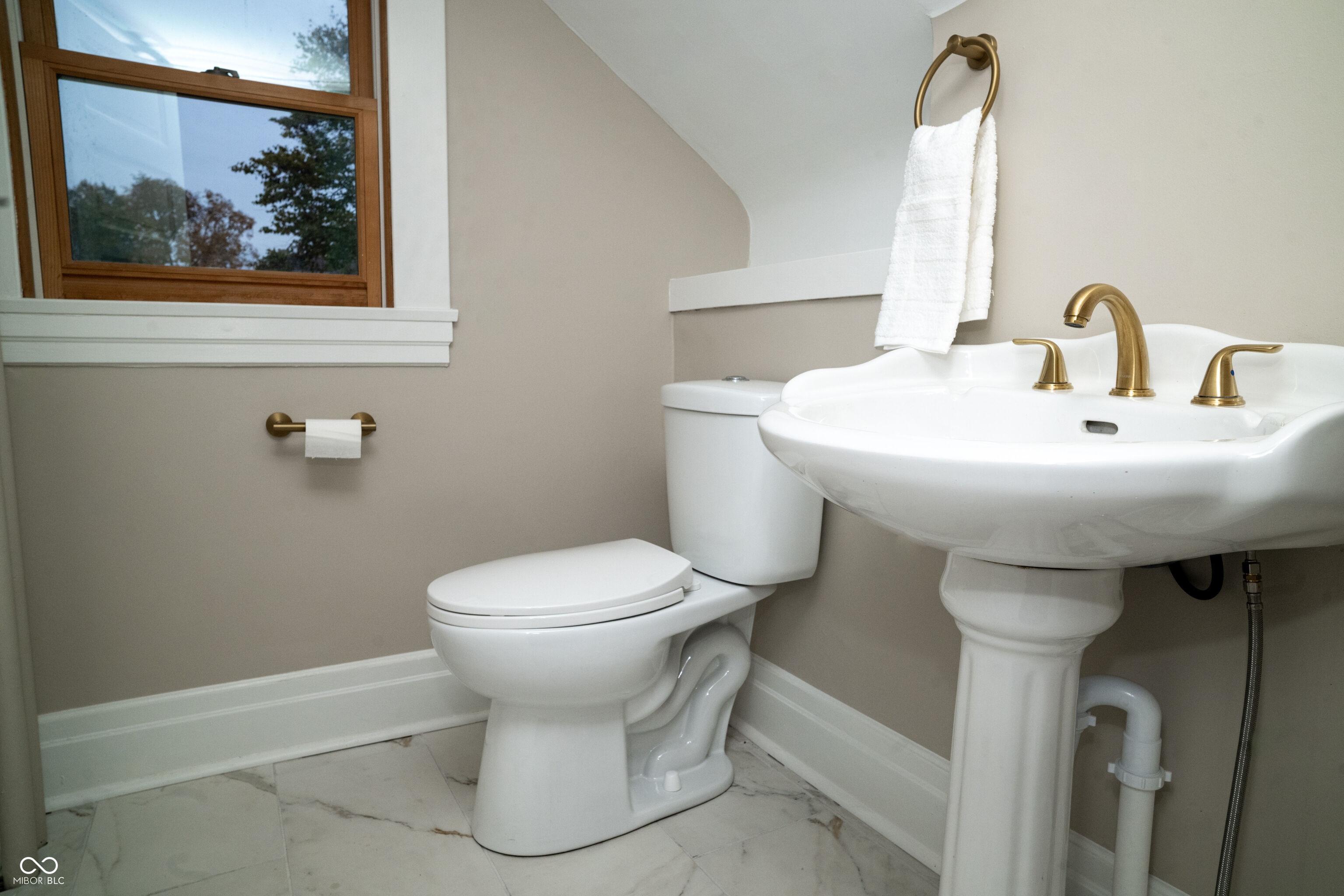 445 E Washington Street