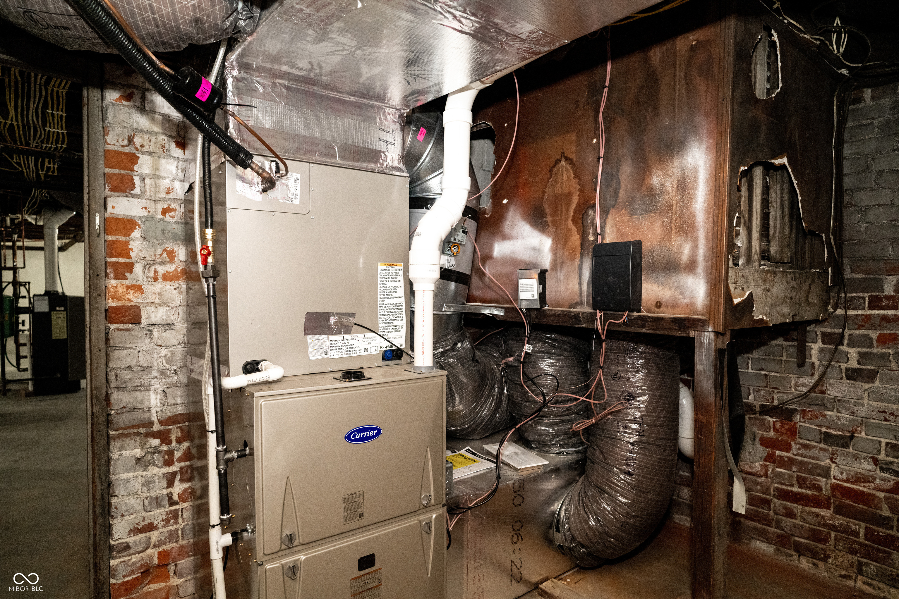 445 E Washington Street